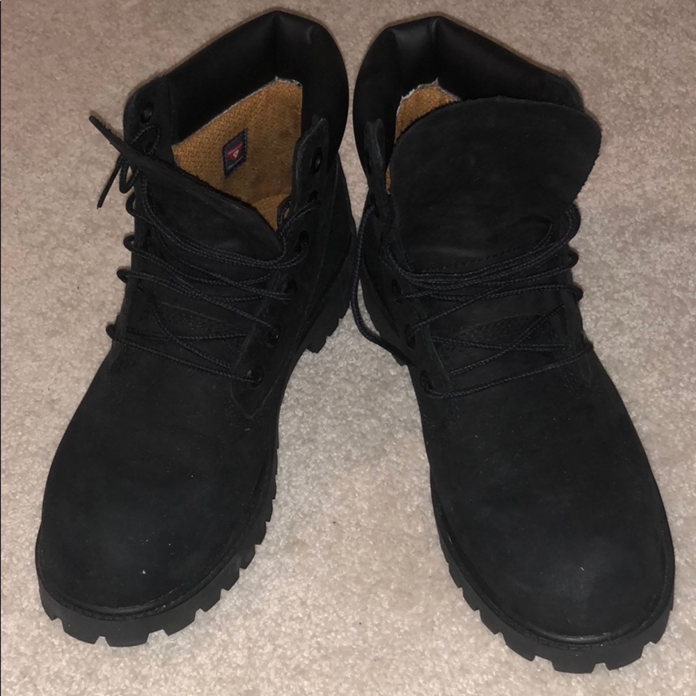 Black timberland boots